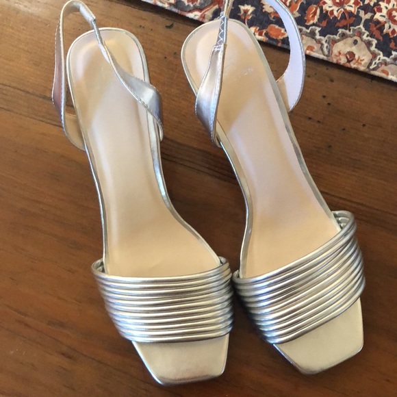 H by Halston metallic silver heels - Picture 3 of 8